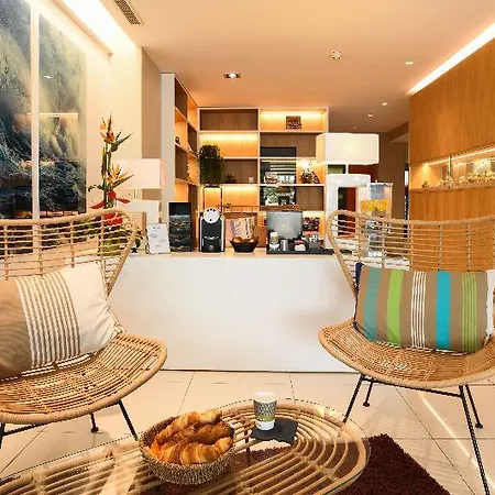 Mercure President