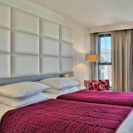 Mercure President Hotel